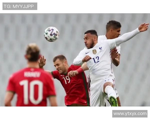 巴萨后卫足球明星的崛起与荣耀之路揭秘